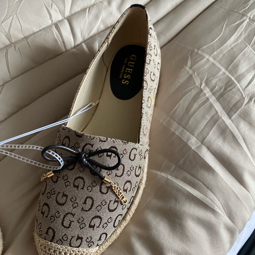GUESS Women's Beige Patterned Espadrilles